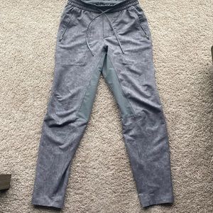 Lulu lemon license to train pant / jogger